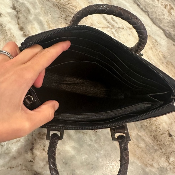 Adorable little Brighton purse/ organizer in deep chocolate embossed leather - Picture 8 of 8